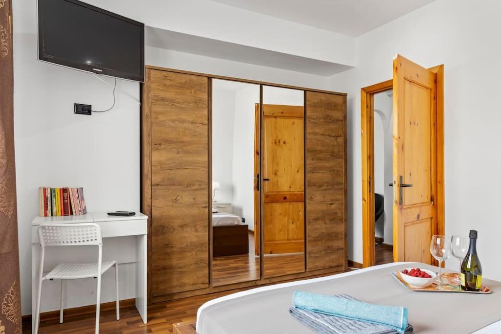 Bamboo Ultra Central Apartment Bukarest Exterior foto